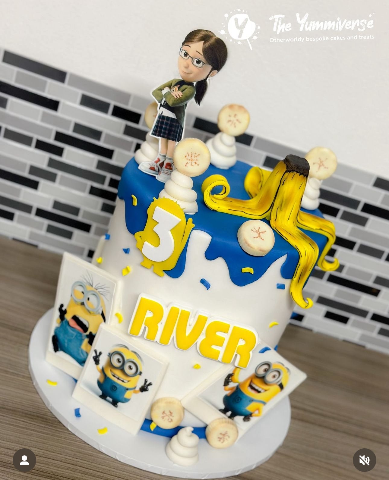 Minions Double layered Name and age charm set