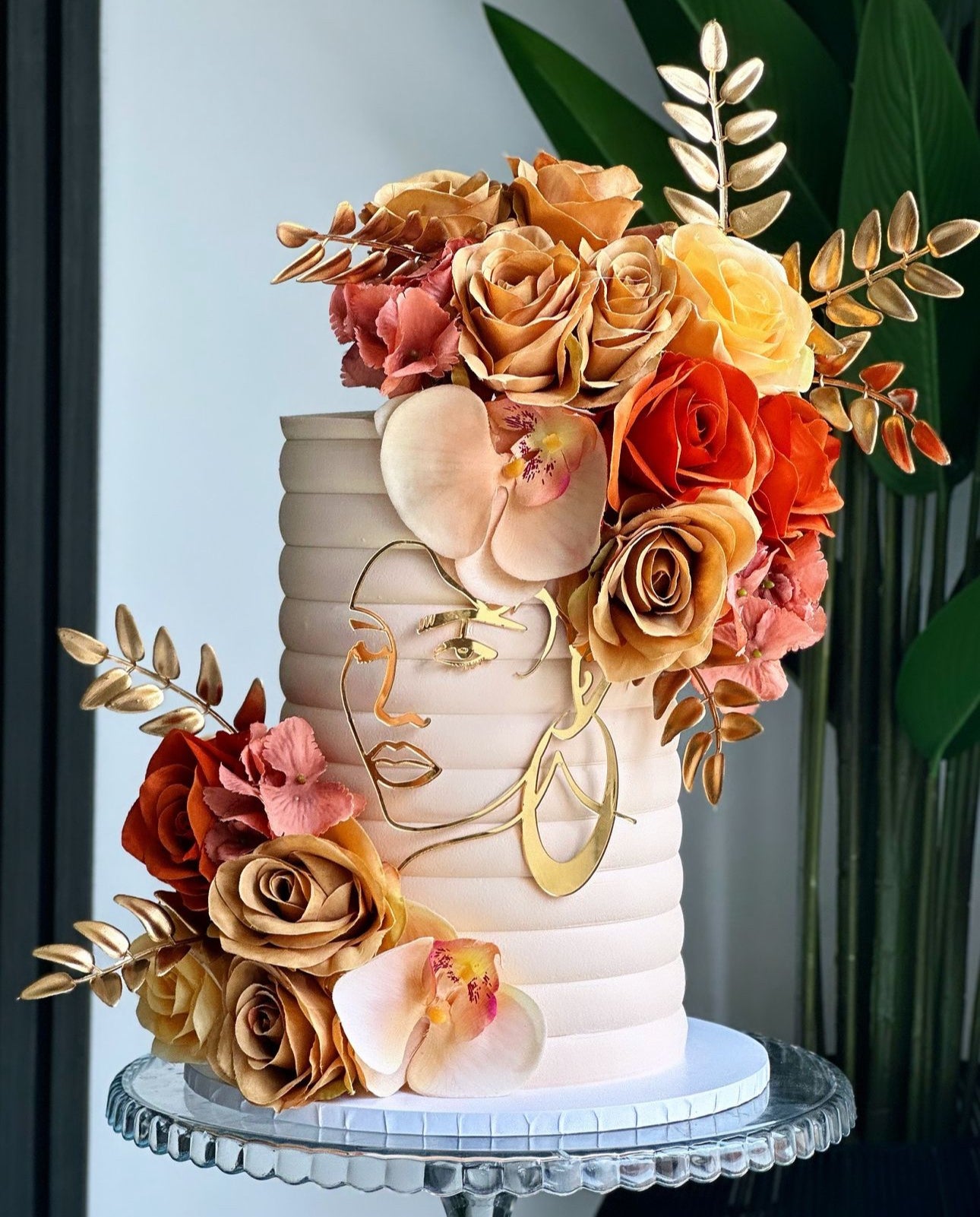 ‘ROCHELLE®’ Minimalist face art charm/ silhouette