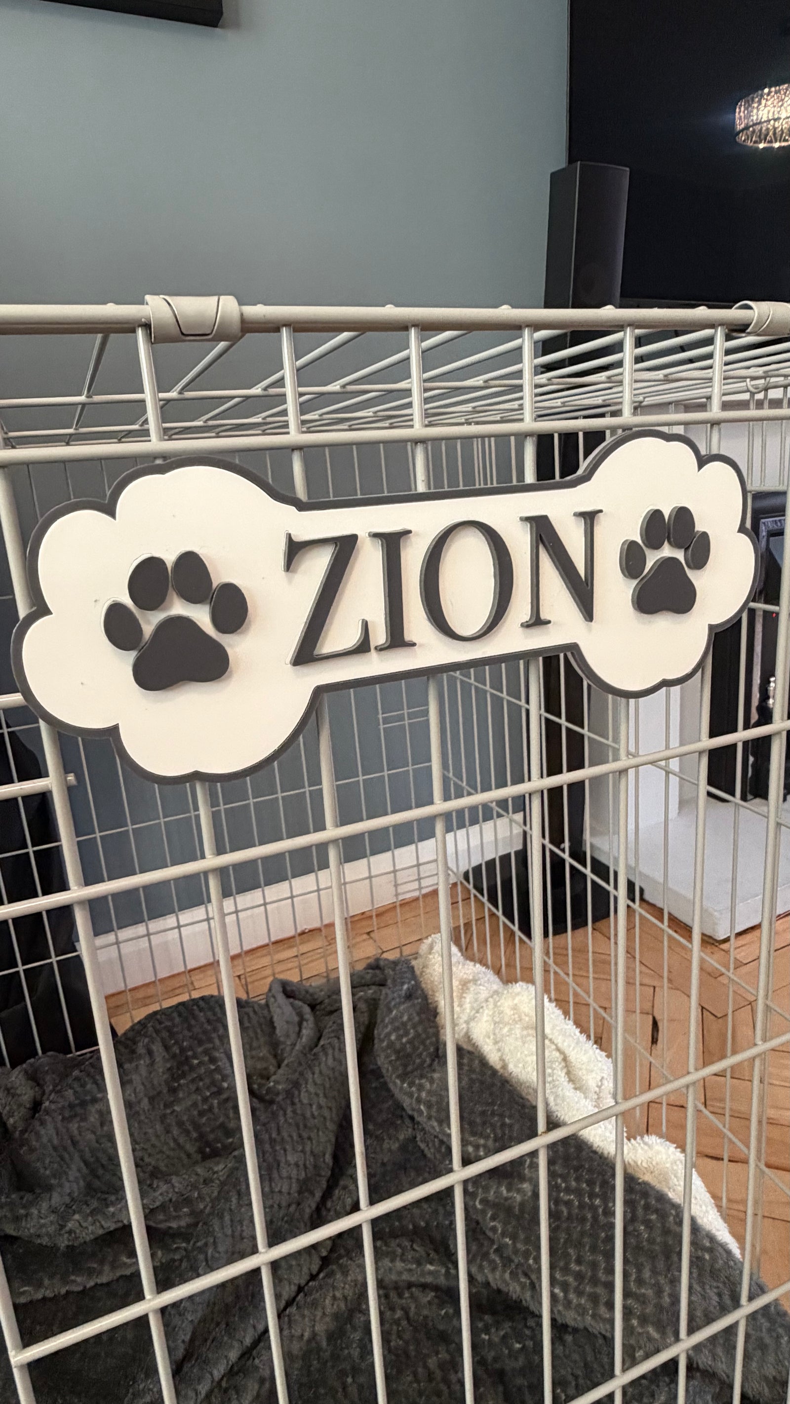 Pet name plate/ crate/ wall sign