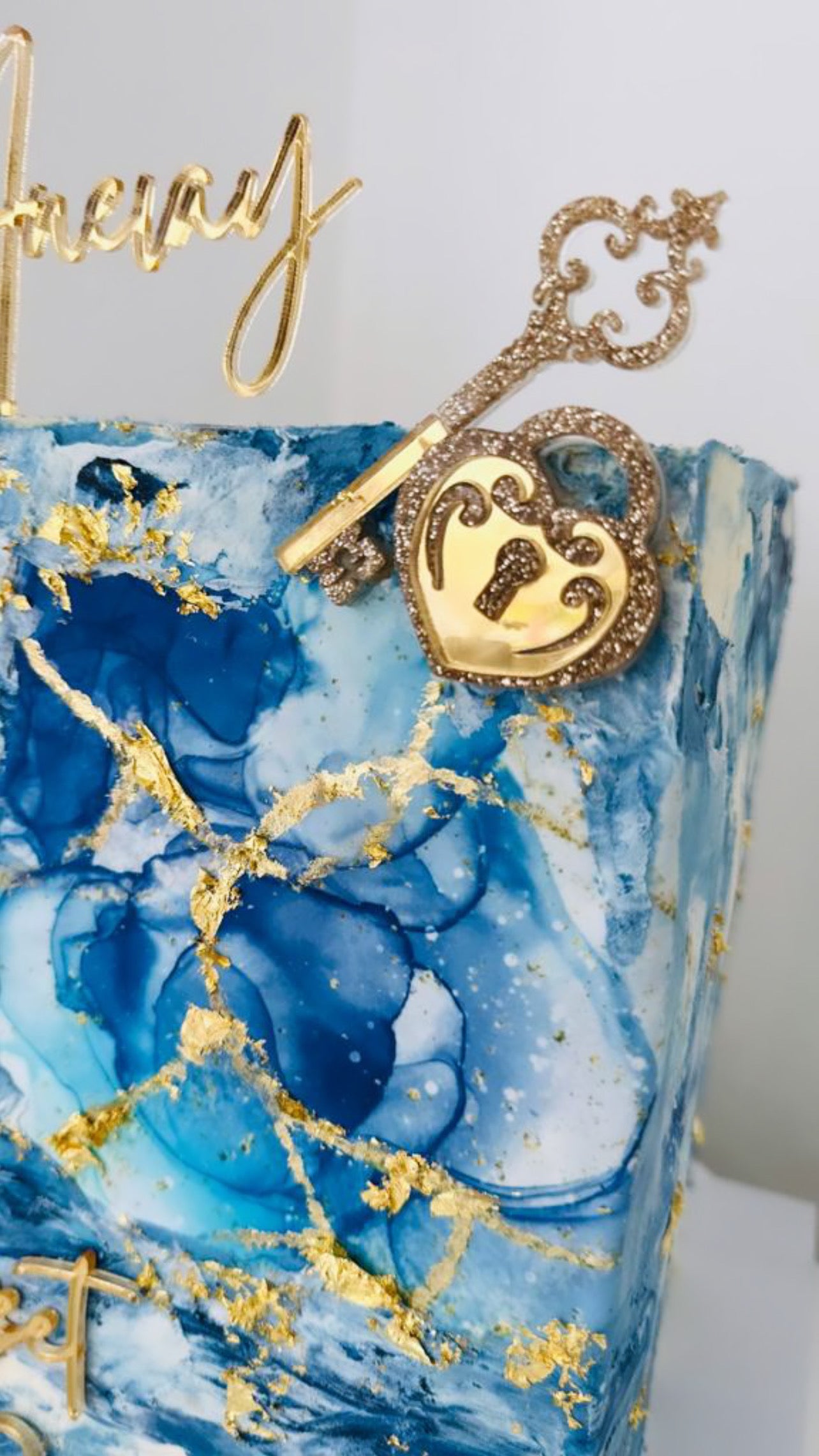 Key and lock Charm set