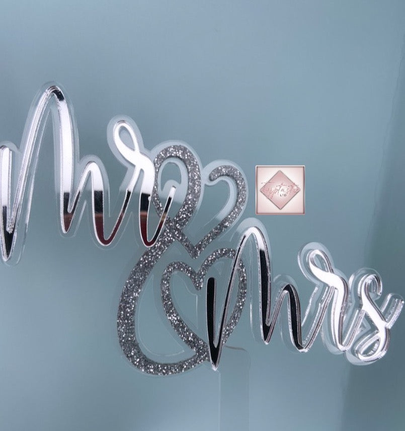 Double layered, sliced Mr & Mrs Topper