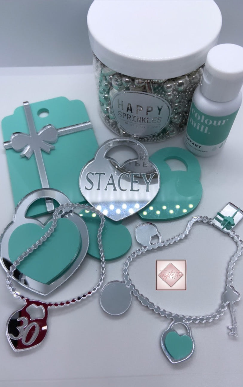 Tiffanys Collection: Charm Bracelet/ Tag/ Hearts