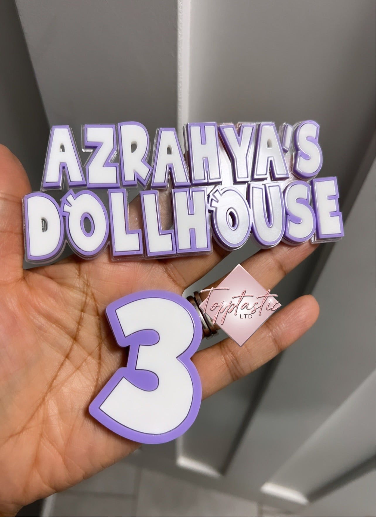 Dollhouse font Double layered Name and age charm set