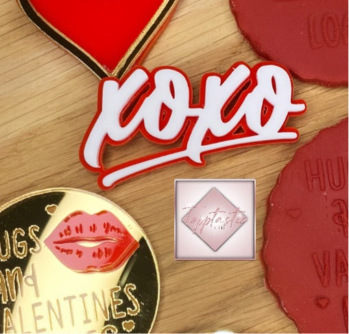 XOXO'/ ValentinesCupcake/ Cake charm- PACK of 2/ Single