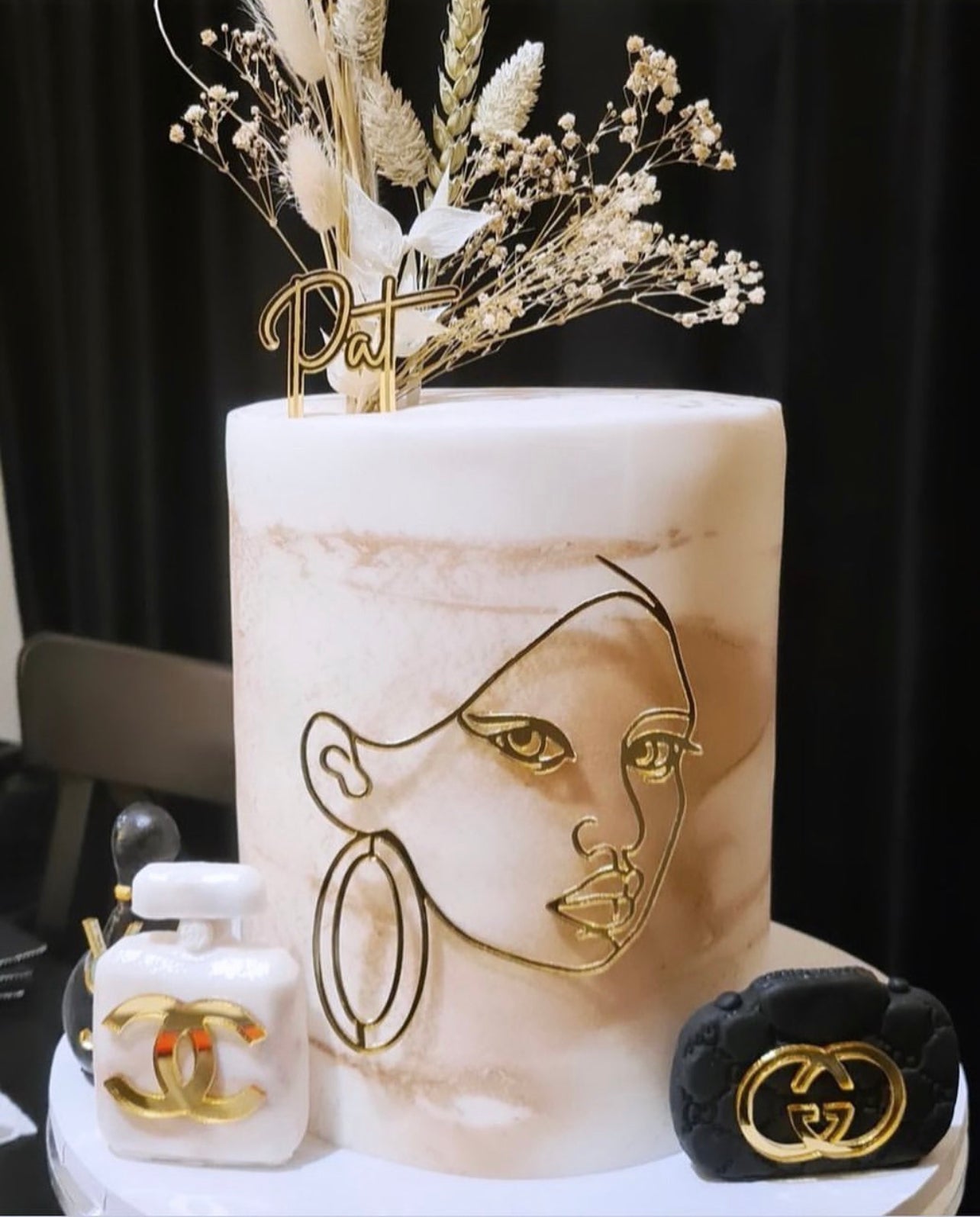 ‘ABI®’ Minimalist face art charm/ silhouette