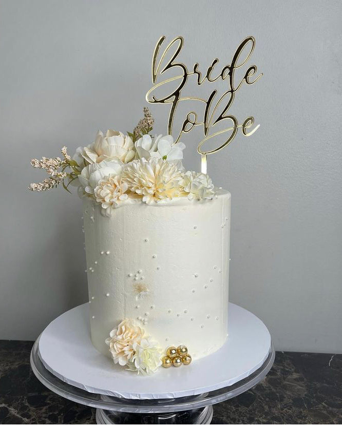 'Bride to Be' Acrylic cake charm/ topper